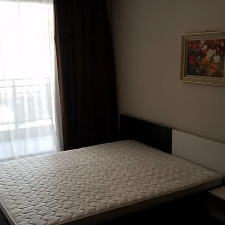 شقة Boutique Rose Gardens Apartment