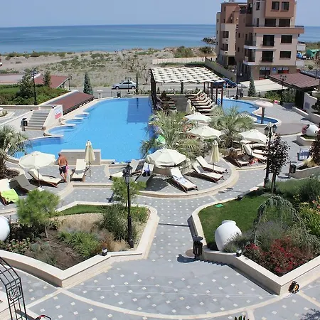 شقة Boutique Rose Gardens Apartment بوموري