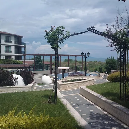 شقة Boutique Rose Gardens Apartment بوموري